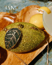 When Life Gave Her Lemons Clutch